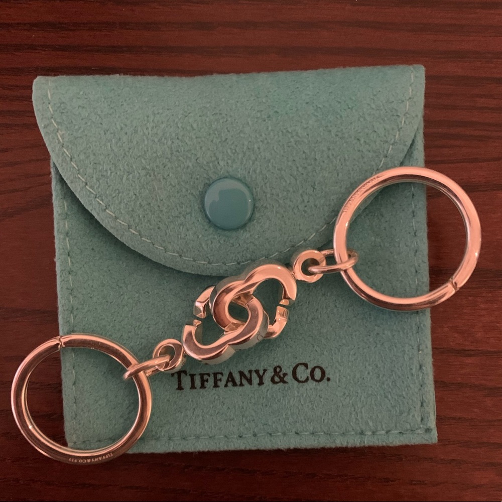 Tiffany & Co UNWORN hearts keychain